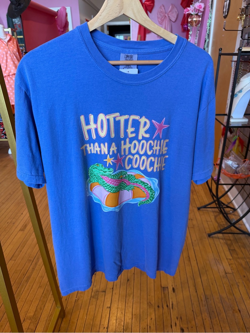 Comfort Colors Blue Graphic Tee with Colorful Alligator